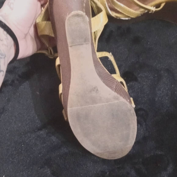 JASMIN yellow pumps - Picture 3 of 4